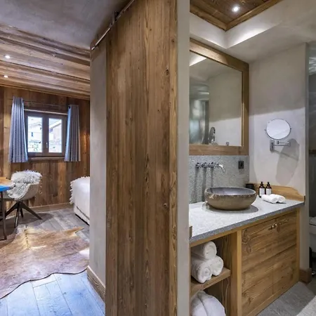 Chalet Ischgl: A Cozy Sanctuary With Panoramic Apartment *